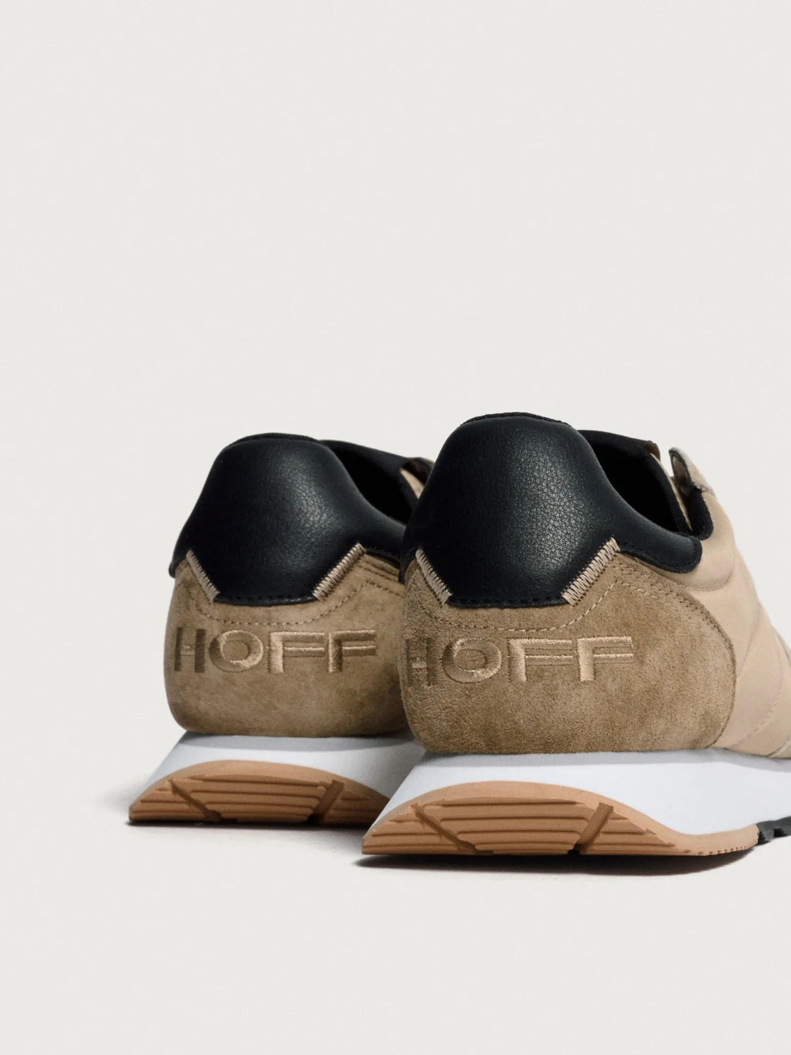 ambracia_4.webp HOFF Track & Field | AMBRACIA